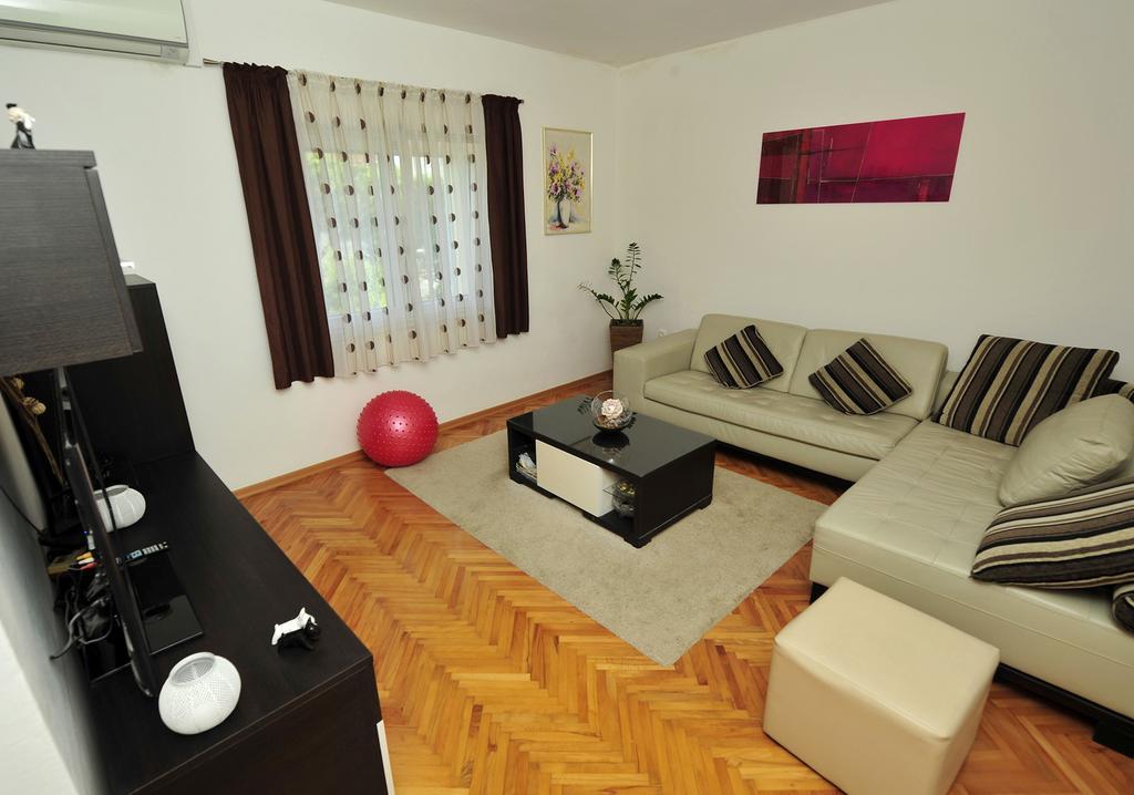 Green Garden Apartment Сплит Экстерьер фото