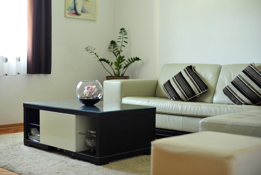 Green Garden Apartment Сплит Экстерьер фото